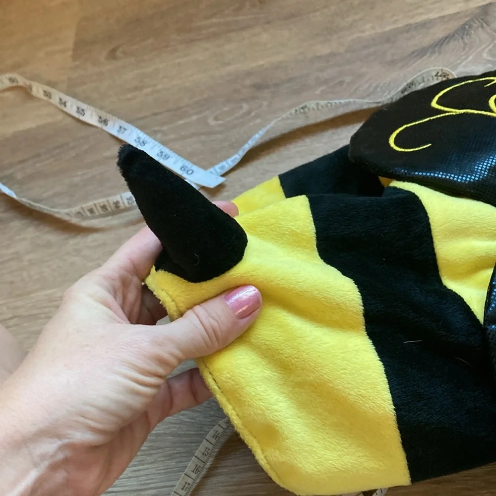 Small dog Halloween bumblebee costume, new